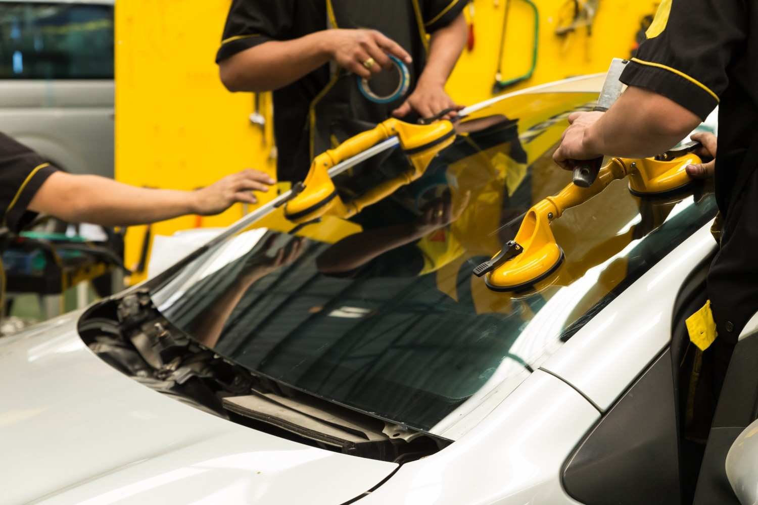 DIY or Professional? Making the Right Choice for Auto Glass Repairs