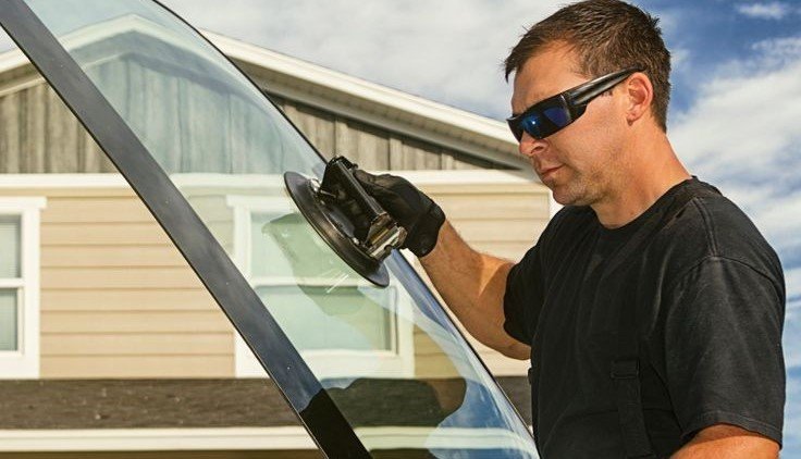 Professional Mobile Auto Glass Replacement Service in Scottsdale, AZ